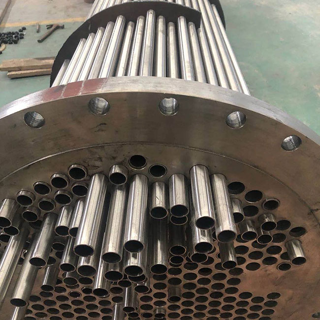 Titanium tubes for heat exchangers Titanium tubes for heat exchangers